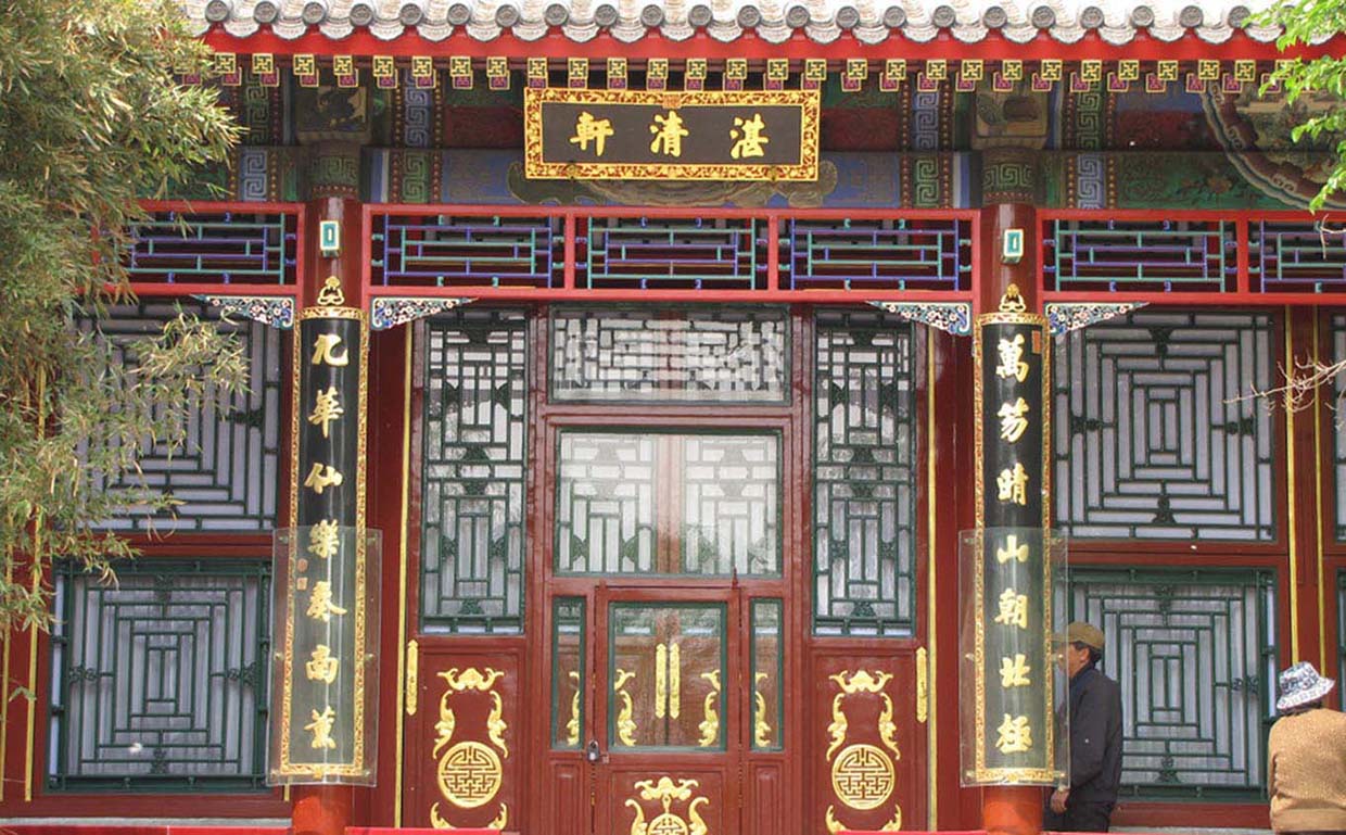 海南红木牌匾定制：寺庙宗祠,园林景观,创意招牌,抱柱对联